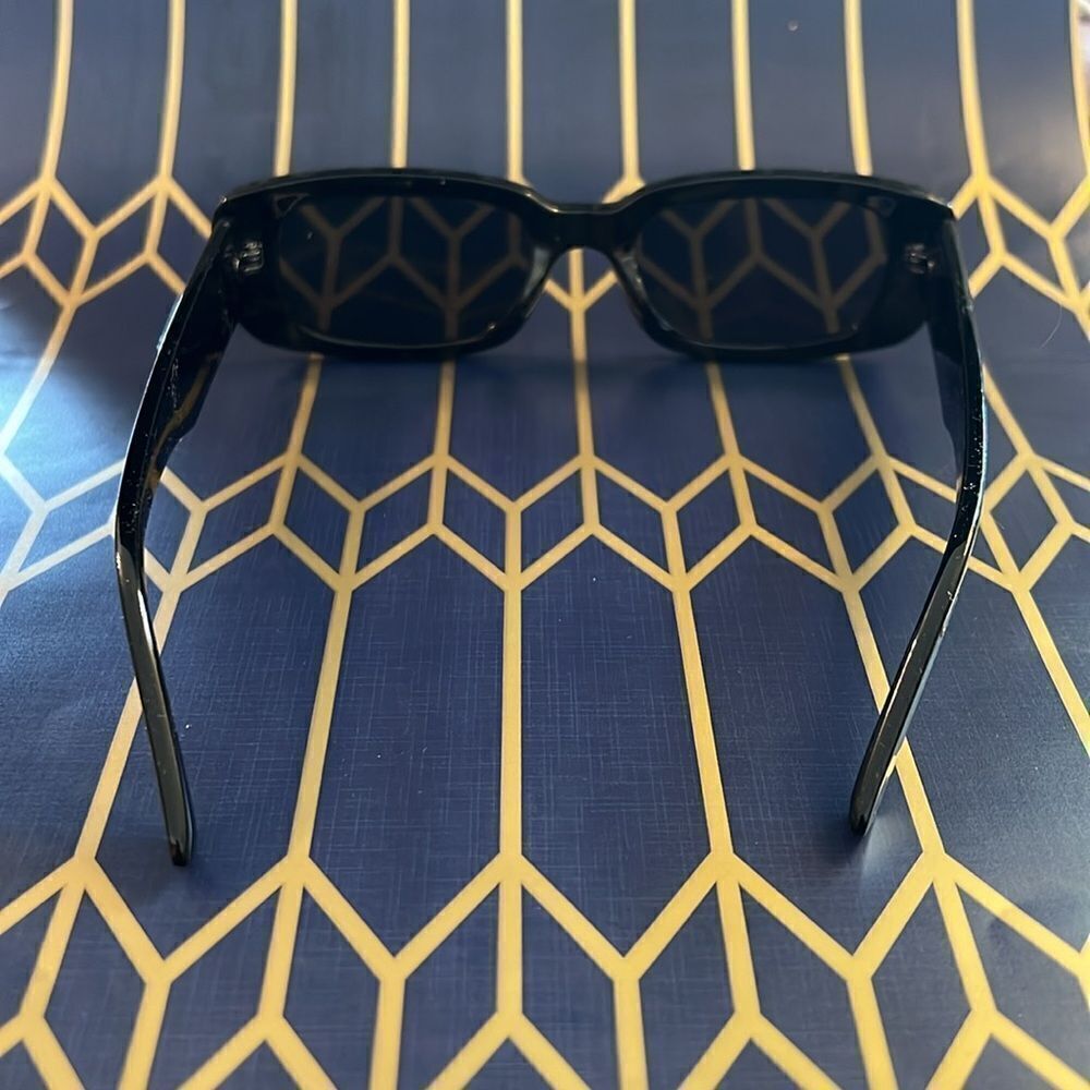 Unbranded Sunglasses - Picture 2 of 3